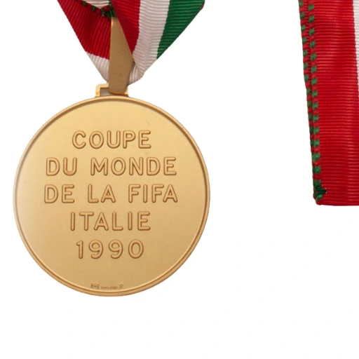 1990 FIFA WORLD CUP MEDAL (1)